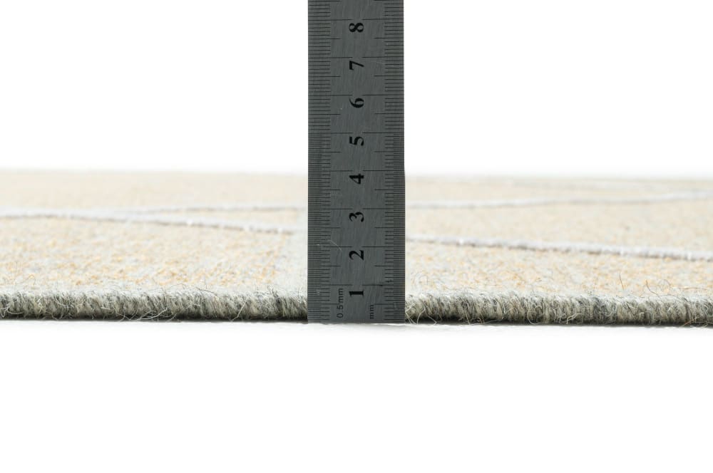 Tapis fin tissé machine en laine et viscose Or 60x100 cm — vue 4