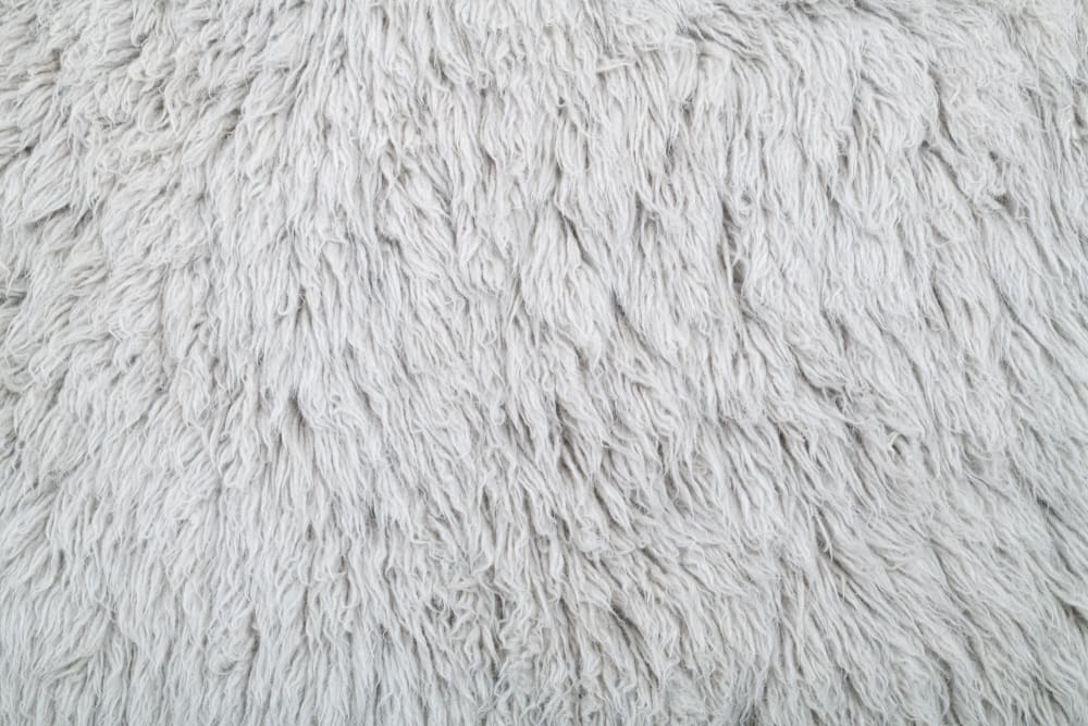 Handgewebter Shaggy-Teppich aus Schurwolle Grau 180x250 cm -