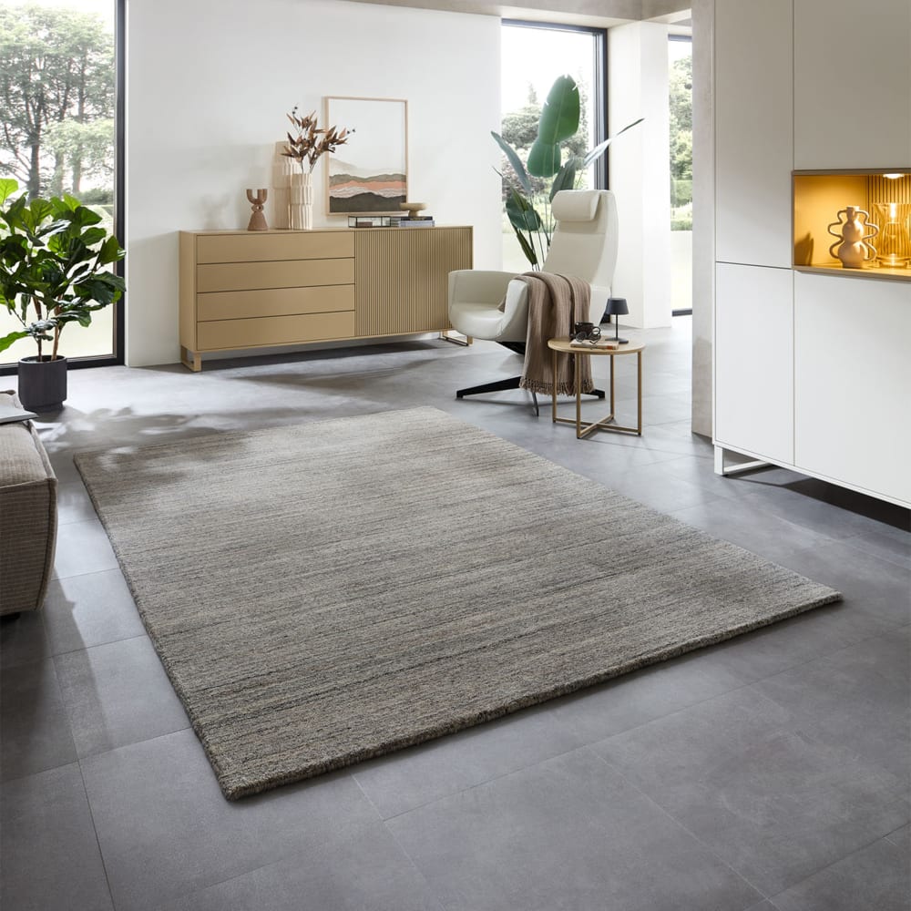 Tapis de salon tissé main en viscose et laine Gris 90x160 cm - Maisons du Monde