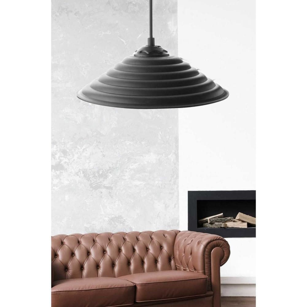 Suspension noire — vue 4