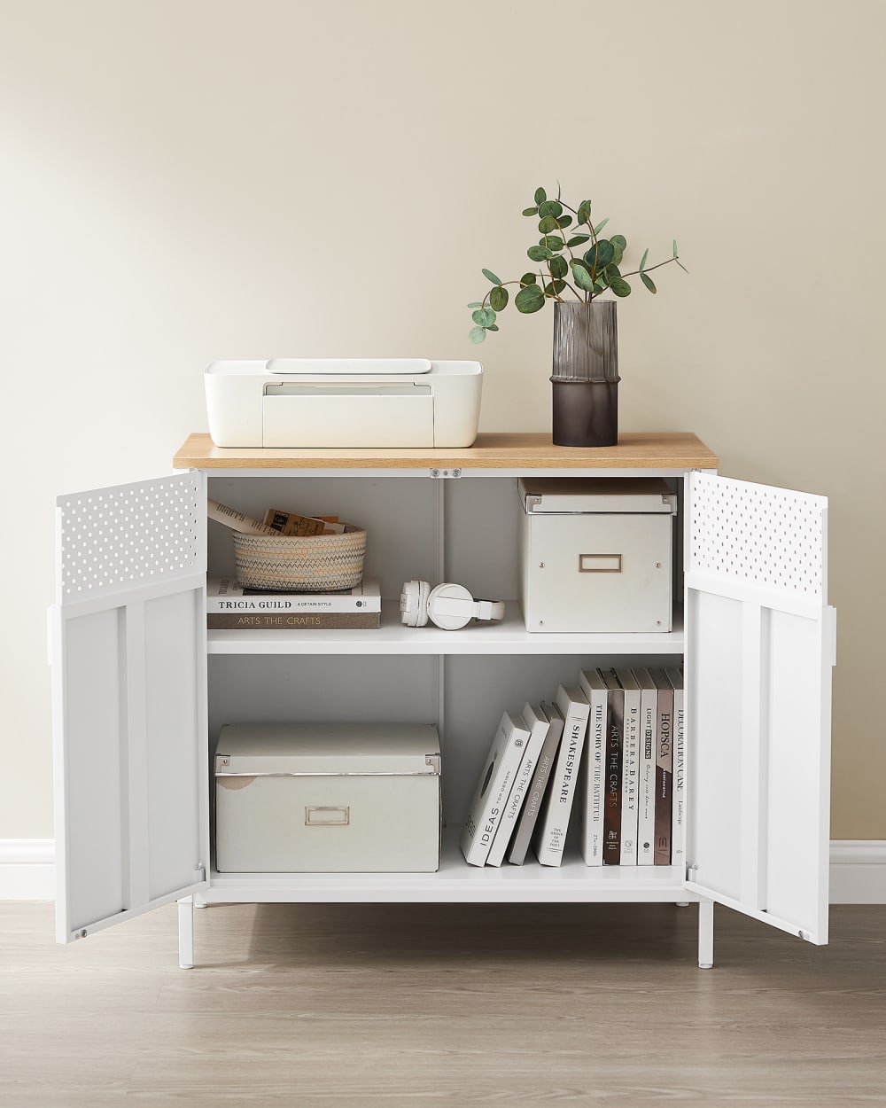 Buffet de rangement en acier à double porte pour salon blanc et beige - Maisons du Monde