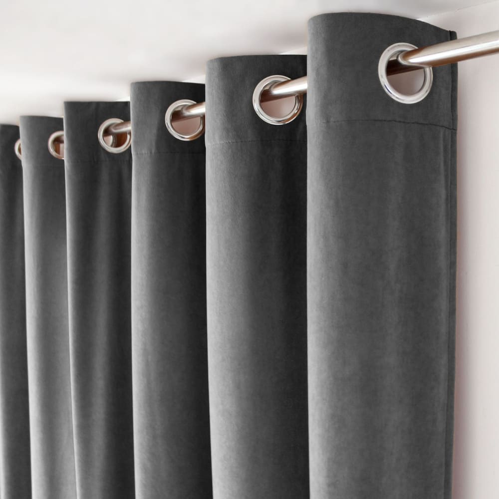 Rideau tamisant en velours gris foncé - Maisons du Monde