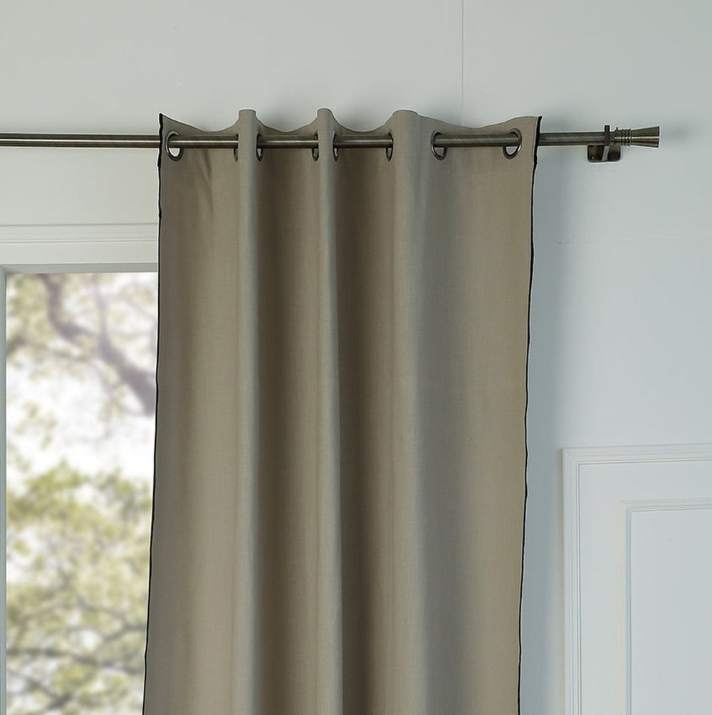 Rideau à oeillets toile de coton 140x260 naturel & noir - Maisons du Monde
