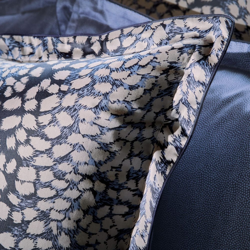 Taie d'oreiller satin bleu foncé 50x75 cm - Maisons du Monde