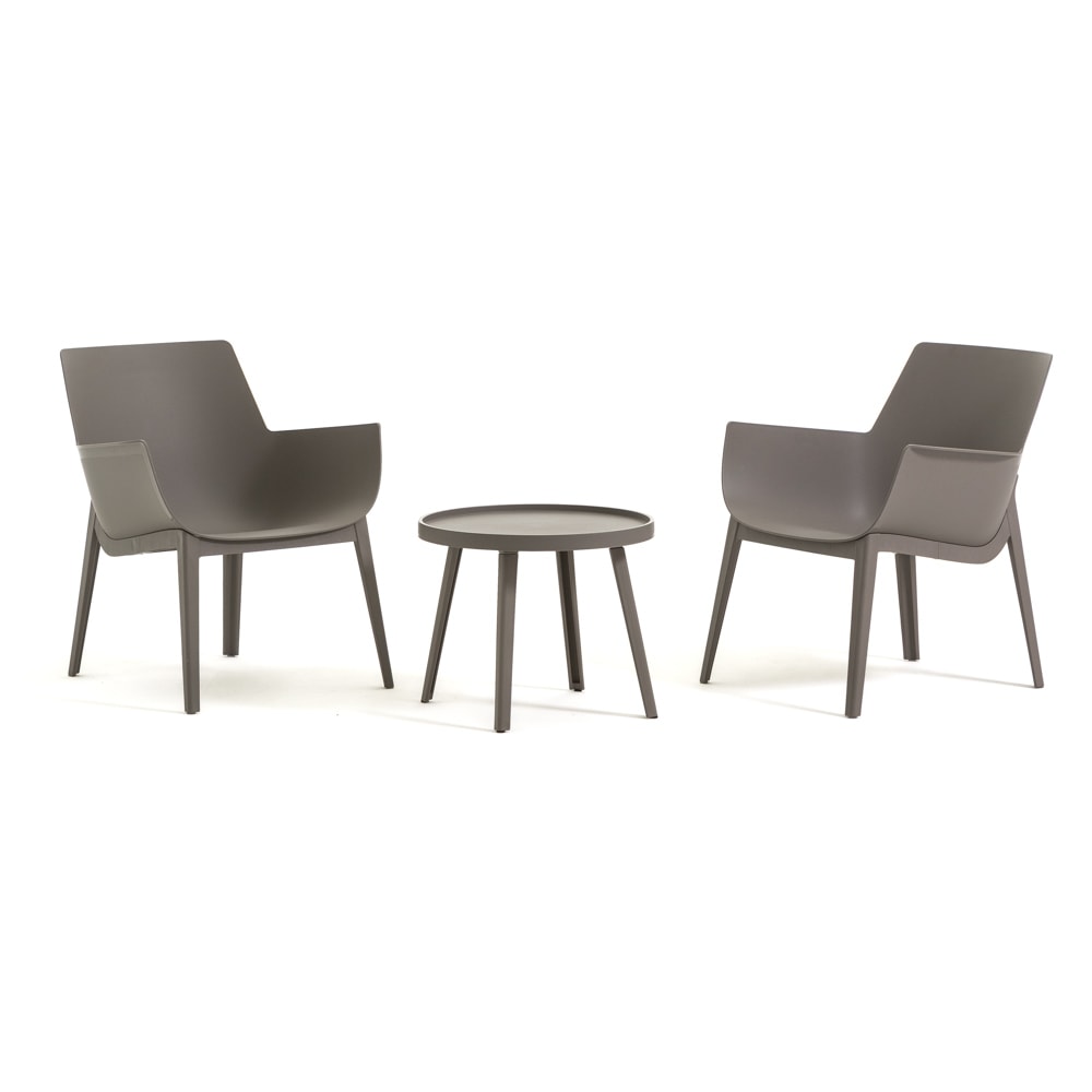 Ensemble d'extérieur composé de deux fauteuils et d'une table taupe