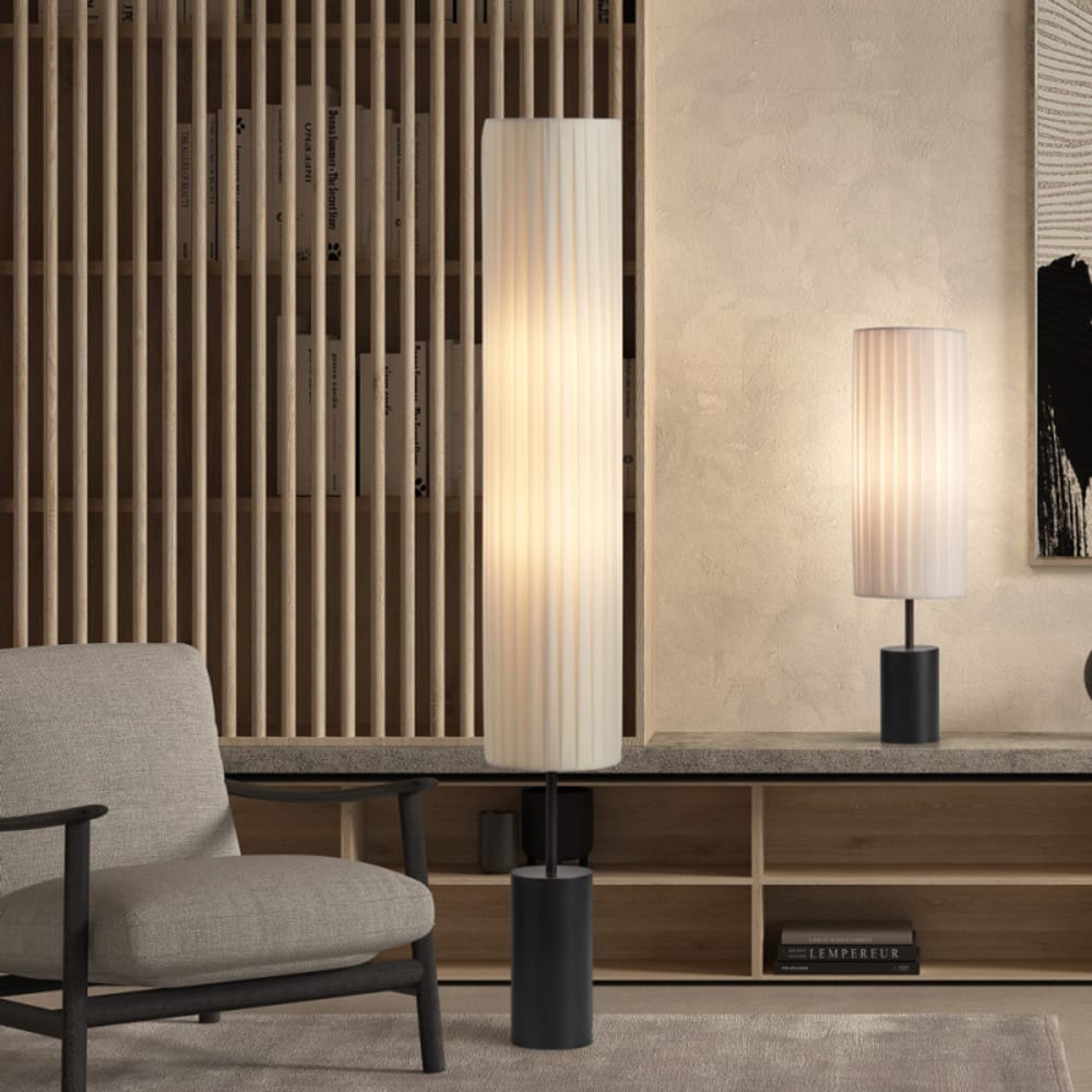 Grande lampe à poser métal noir et abat-jour plissé crème - Maisons du Monde