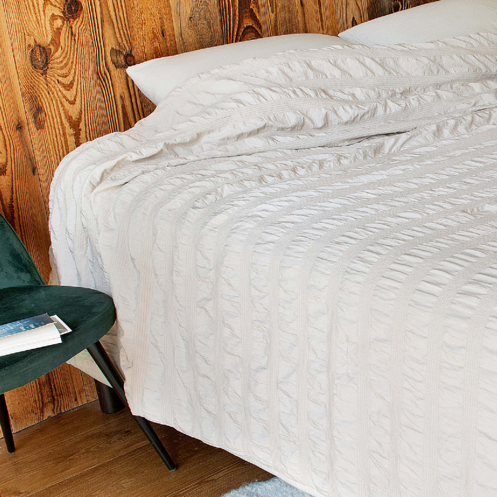 Jeté de lit - effet seersucker polyester beige 240x250 cm - Maisons du Monde