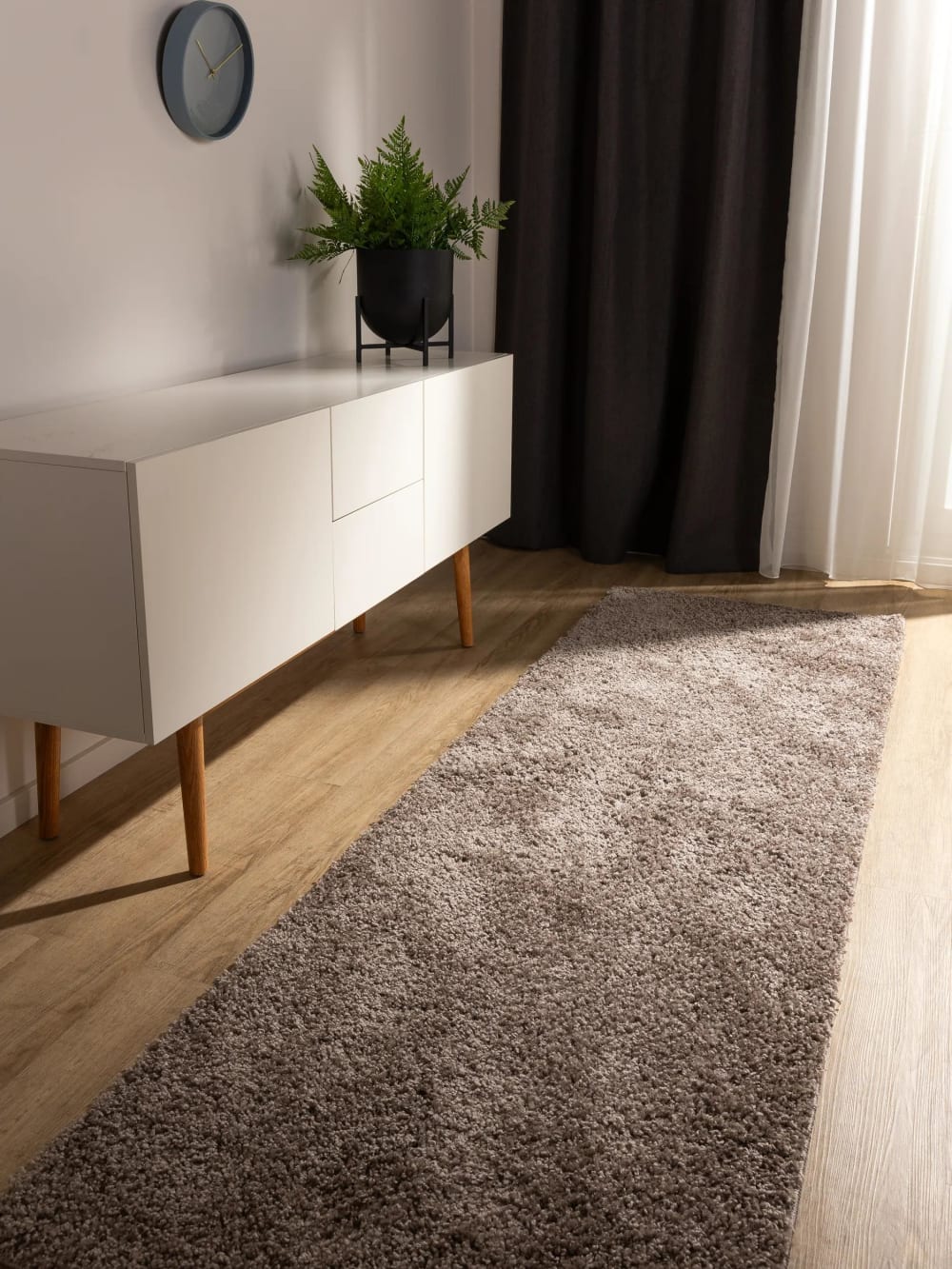 Tapis à poils longs taupe 80x300 — vue 3