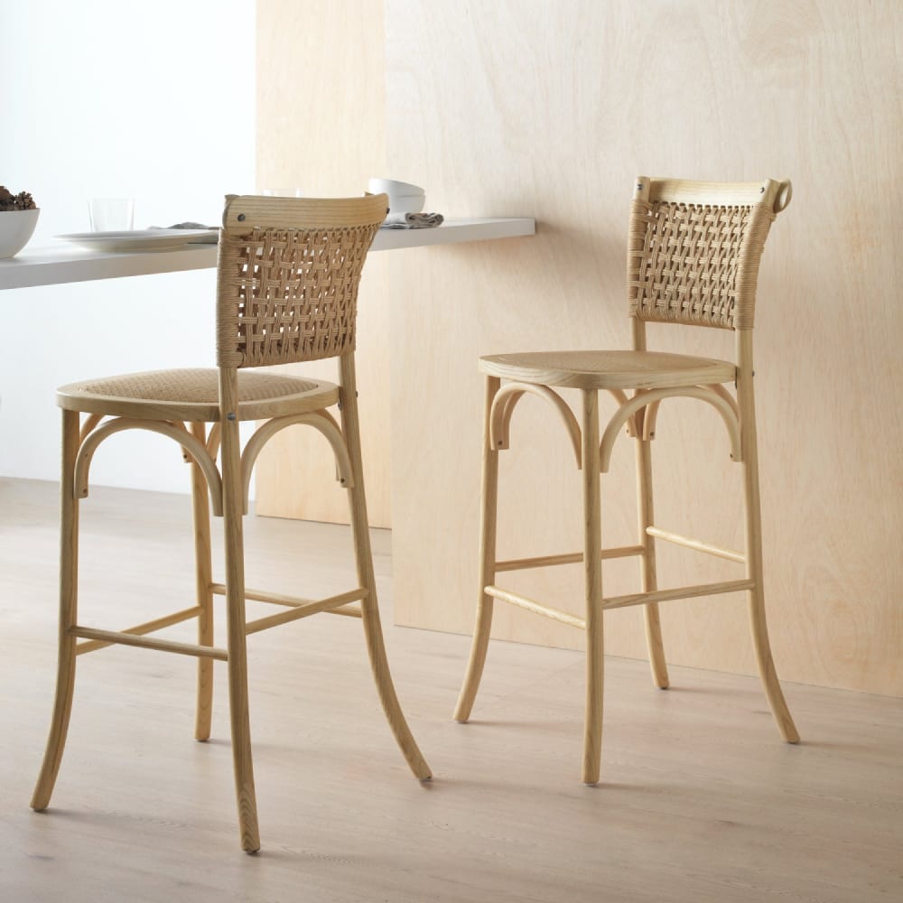 Lot de 2 tabourets en orme avec assise et dossier tressés - Maisons du Monde