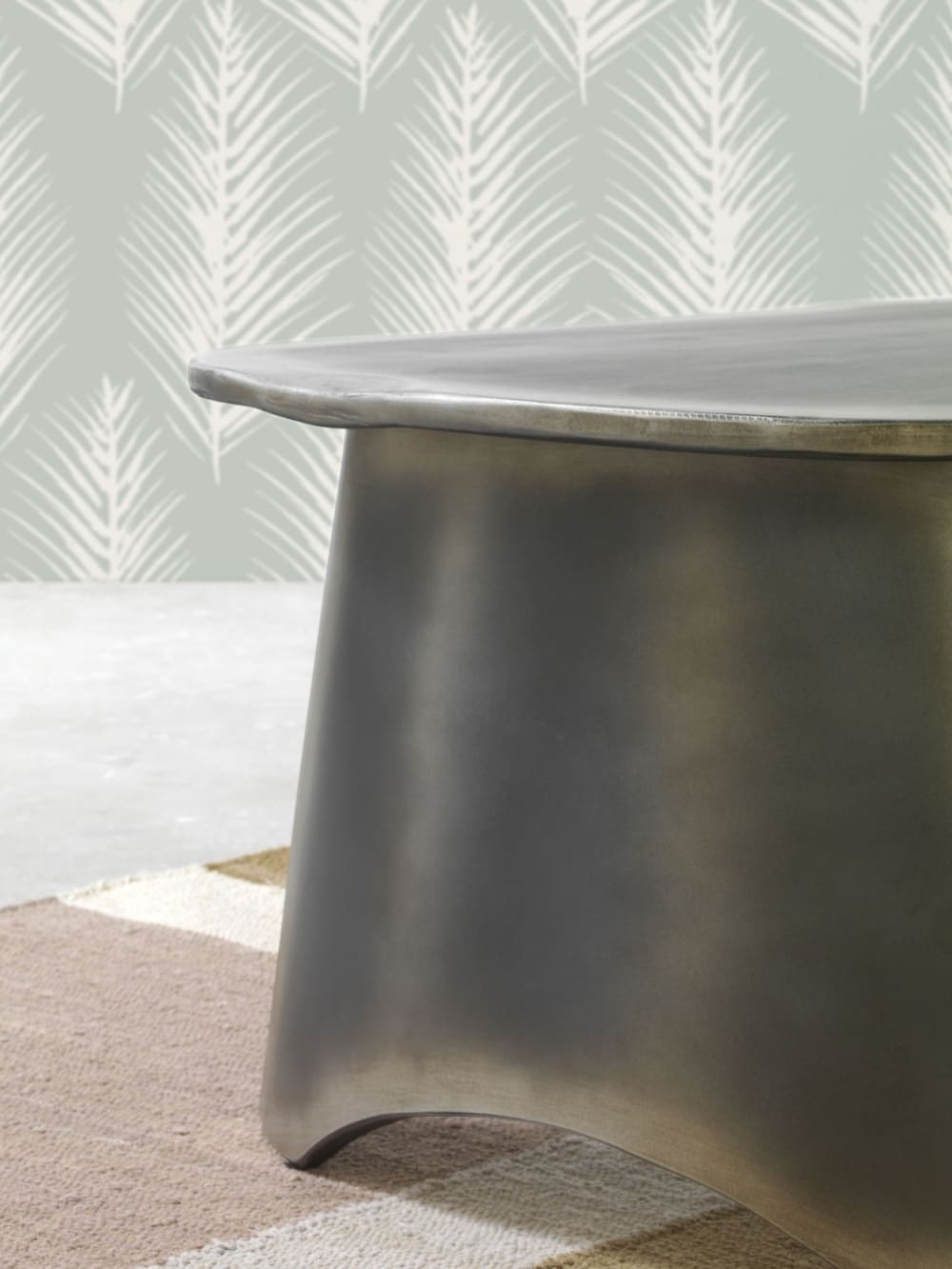 Table basse laquée en couleur métallique - Maisons du Monde