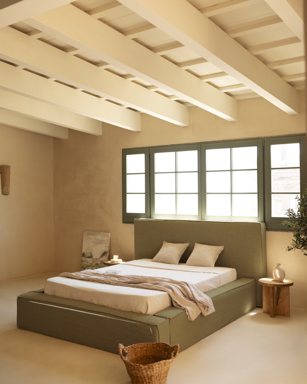 Lit déhoussable en lin vert pour matelas 200x200cm - Maisons du Monde