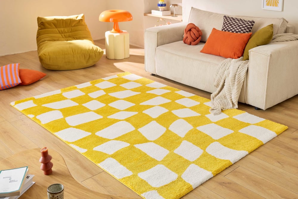 Tapis vintage style année 70 à motif damier jaune 160x230