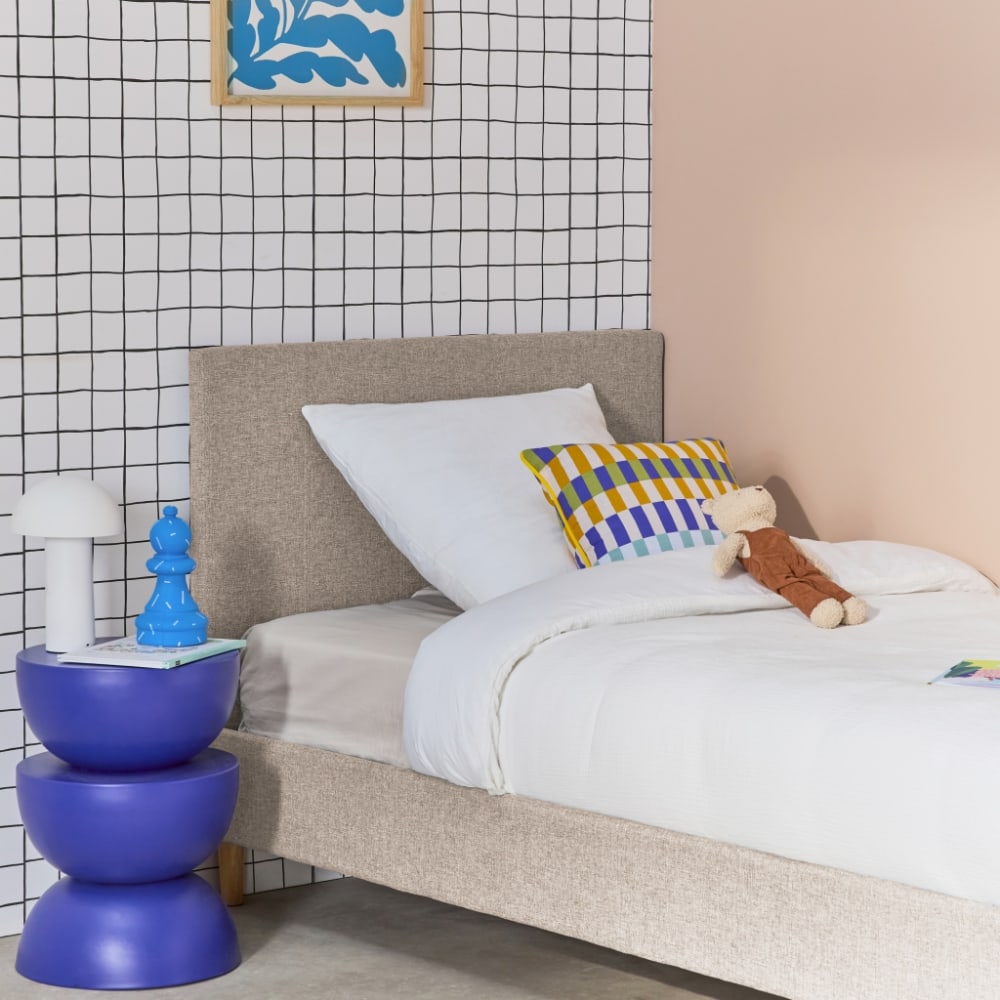 sweeek Bett mit Lattenrost und Kopfteil, beige style modern Stoff Baby