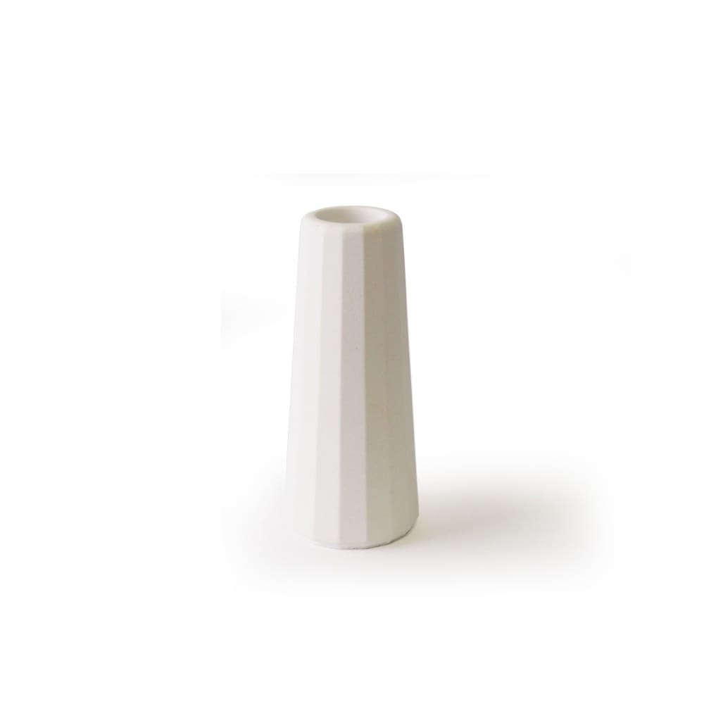 GONE'S Die Vase Facette aus weißem Beton wird in Frankreich handwerklich hergestellt. Mittlere Soliflor-Vase Größe M: Höhe 12cm / Durchmesser 6cm Weiß