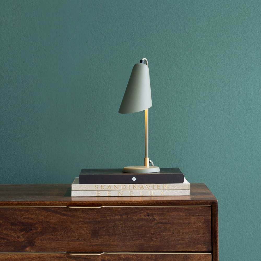 Lampe en acier vert sage - Maisons du Monde
