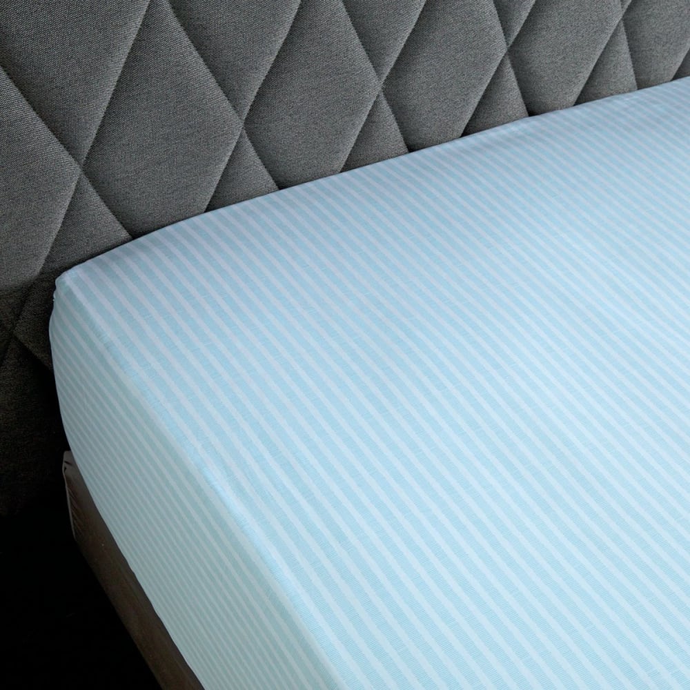 Drap housse satin bleu clair 140x200 cm - Maisons du Monde
