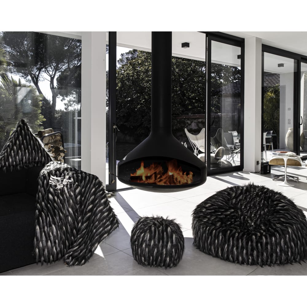 Coussin balle en fausse fourrure noire et blanche - Maisons du Monde