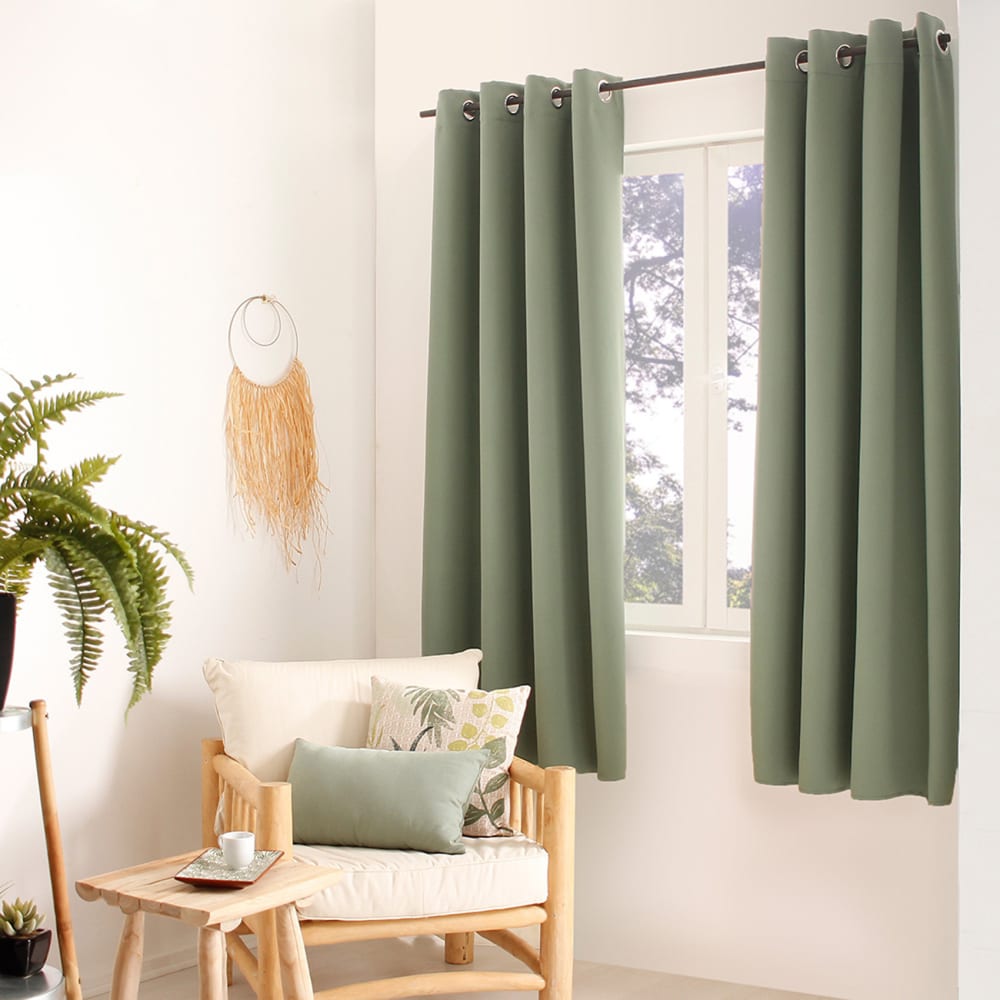 Rideau occultant fil noir avec 8 œillets polyester vert 140x180 cm - Maisons du Monde