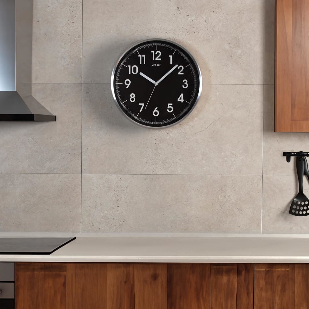 Horloge murale de style classique en métal noir et argenté - Maisons du Monde