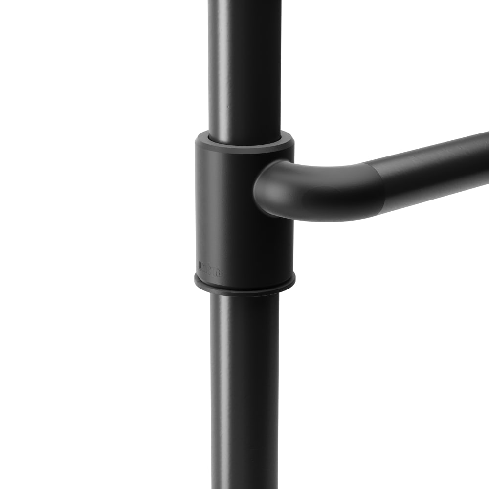 Tringle à rideaux extensible et séparateur de pièce en métal noir - Maisons du Monde