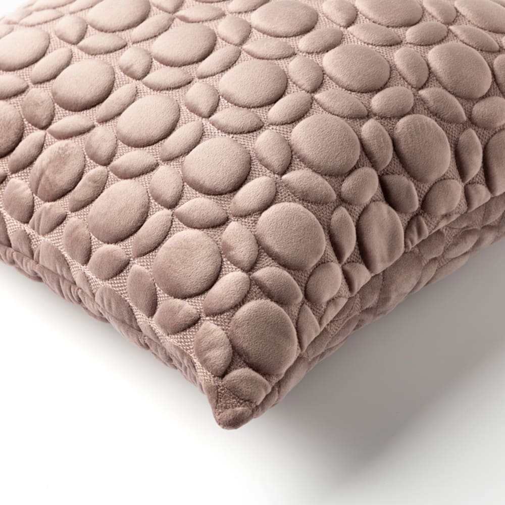 Coussin rose en velours 45x45 cm — vue 3