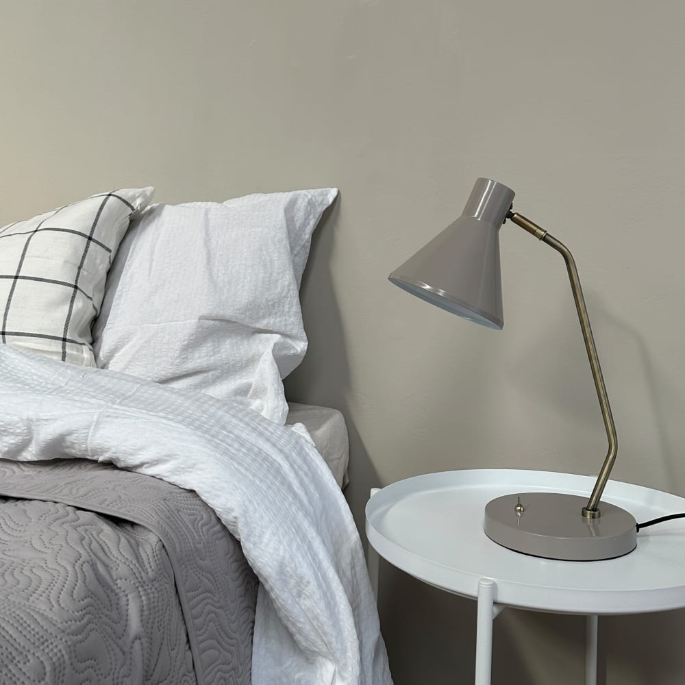 Lampe à poser en métal marron / laiton - Maisons du Monde