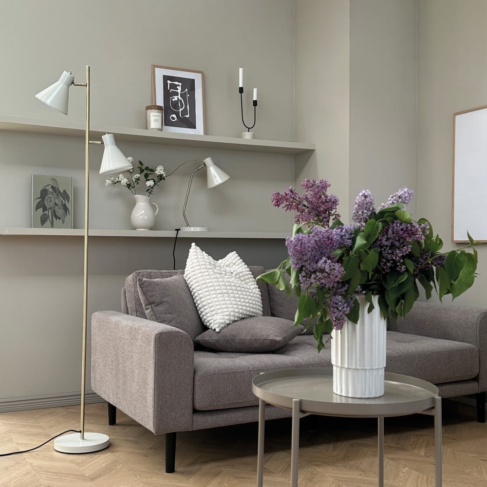 Lampadaire en métal crème blanc / laiton - Maisons du Monde
