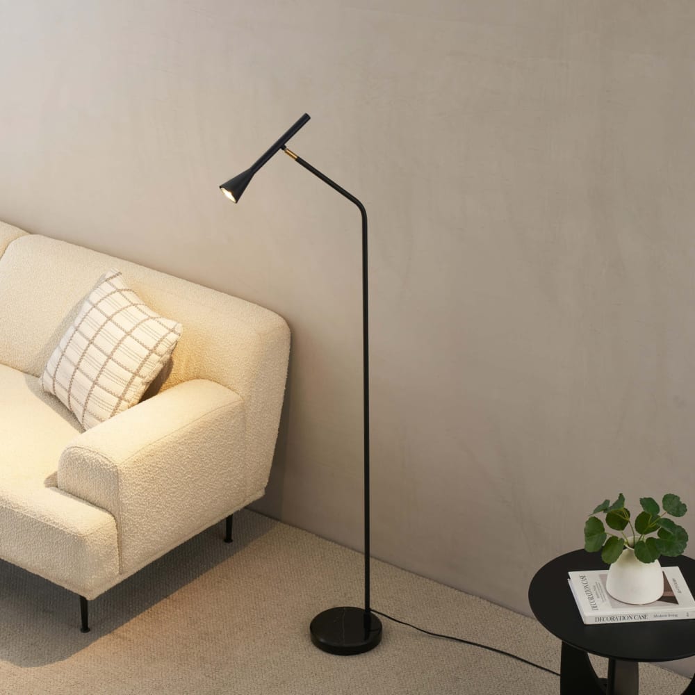 Kosilum Minimalistische große schwarze Leselampe 150 cm - Holen Gold Metall