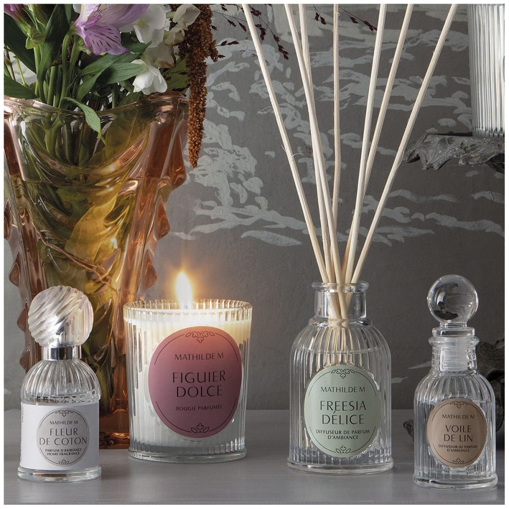 Bougie parfumée 145 g - rose élixir - Maisons du Monde
