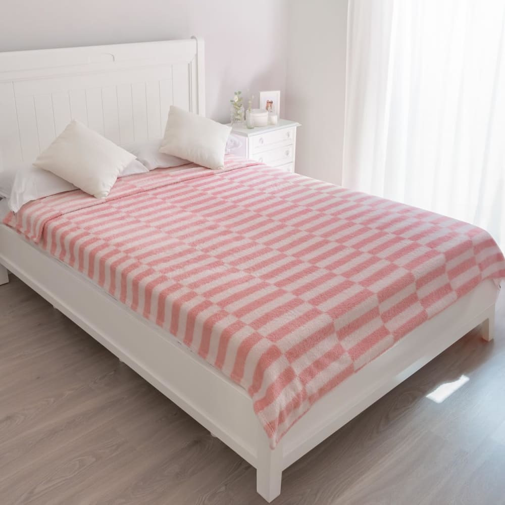 Couverture Lit et Canapé 100% polyester rose - Maisons du Monde
