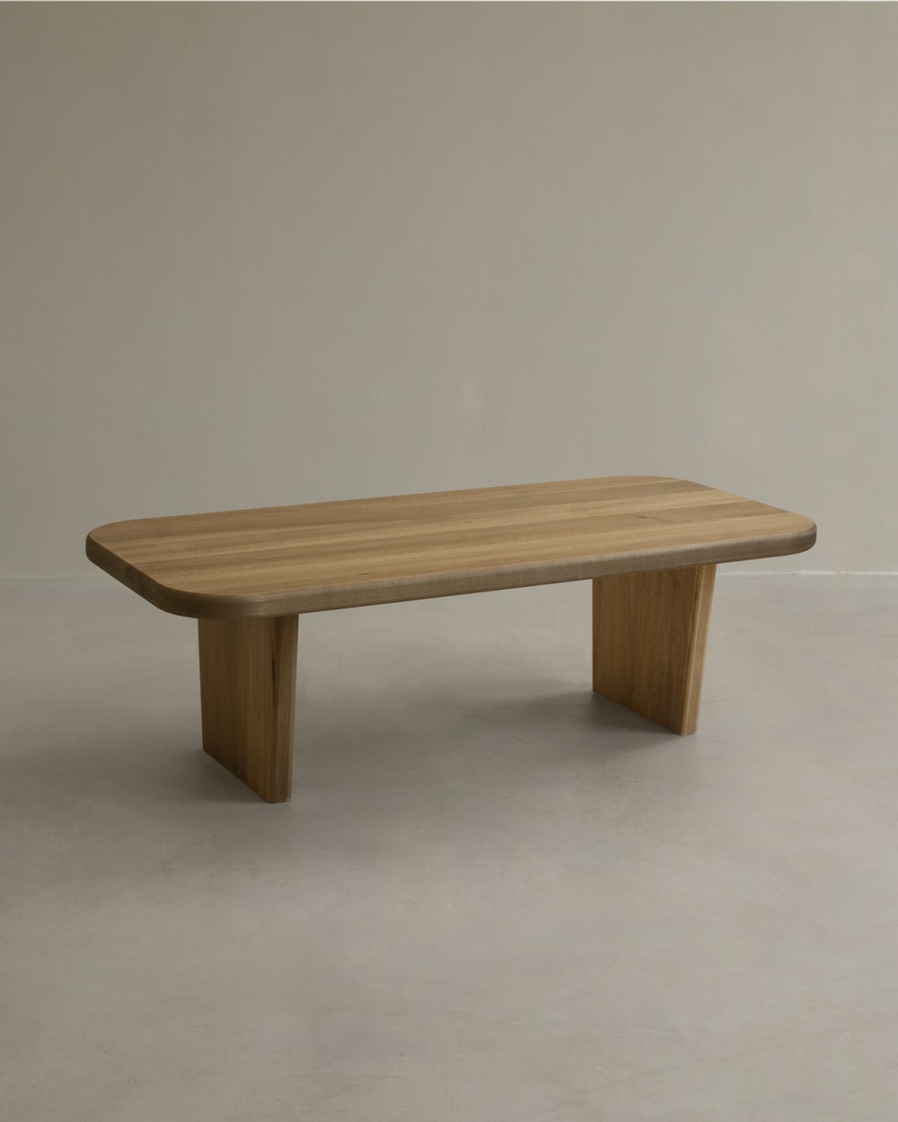 Table basse en bois massif de peuplier avec deux pieds 95cm