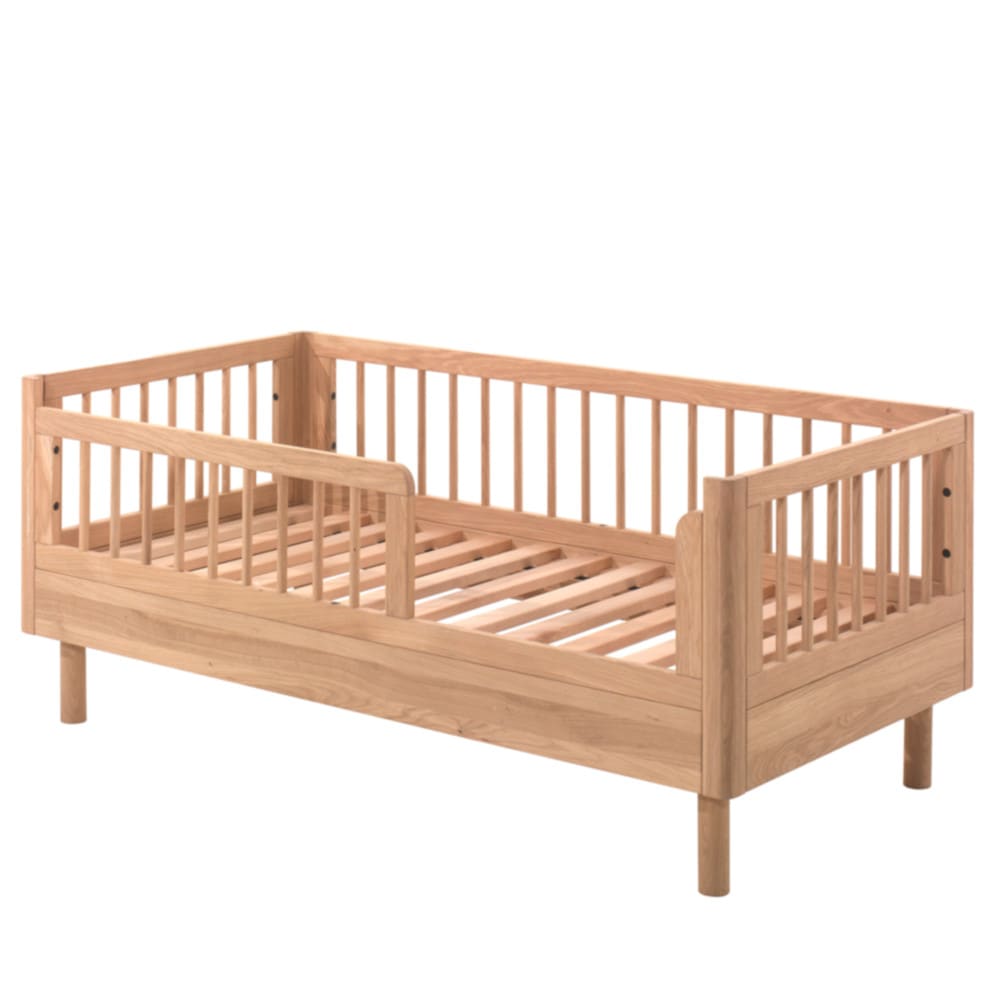 Petit lit enfant en chêne massif 70x140