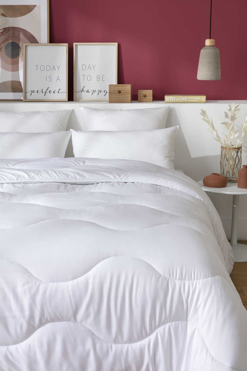 Couette chaude 220 x 240 cm polyester microfibre blanc 400g/m² - Maisons du Monde