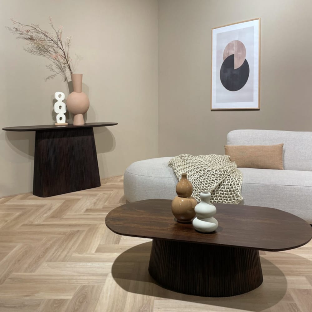 Table basse ovale en bois massif brun