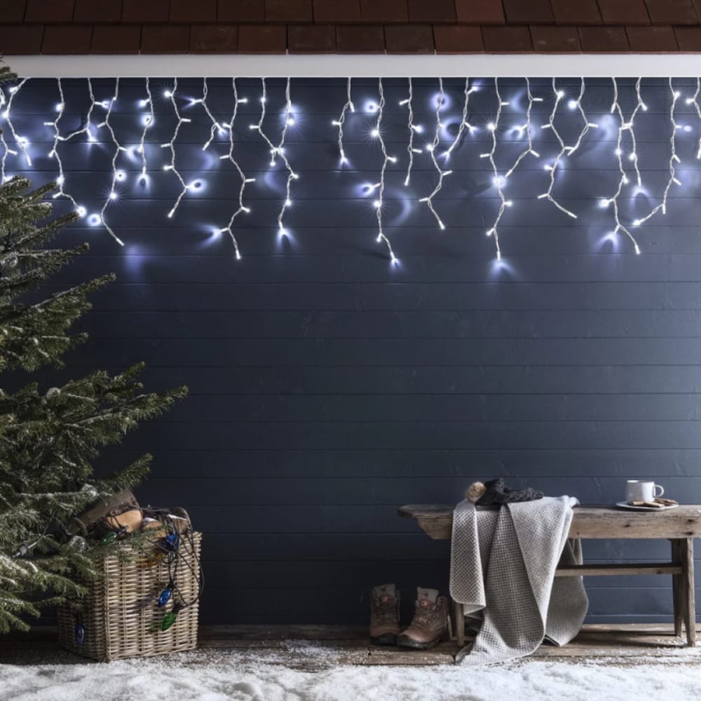 Guirlande led 22m blanc pur et flash blanc pur - Maisons du Monde