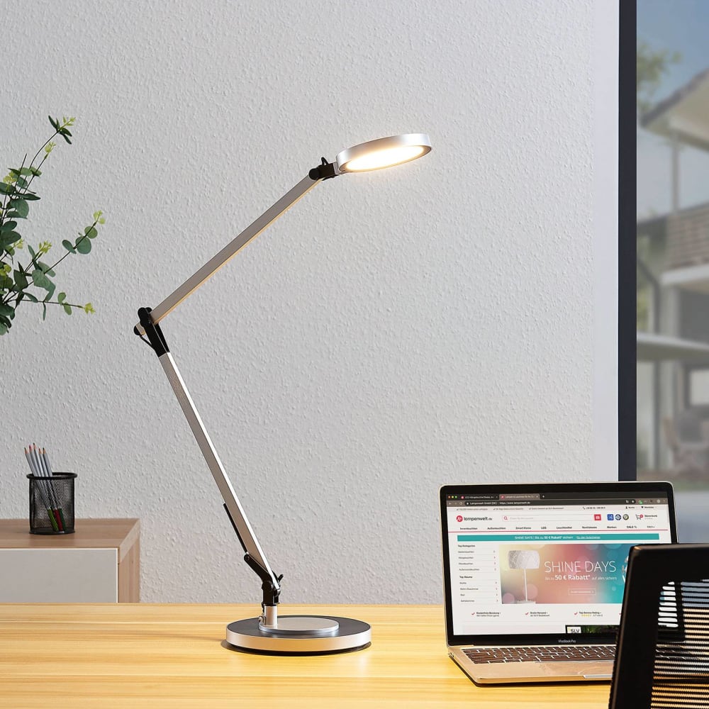 LED Tischlampe aus Metall, grau - Maisons Du Monde