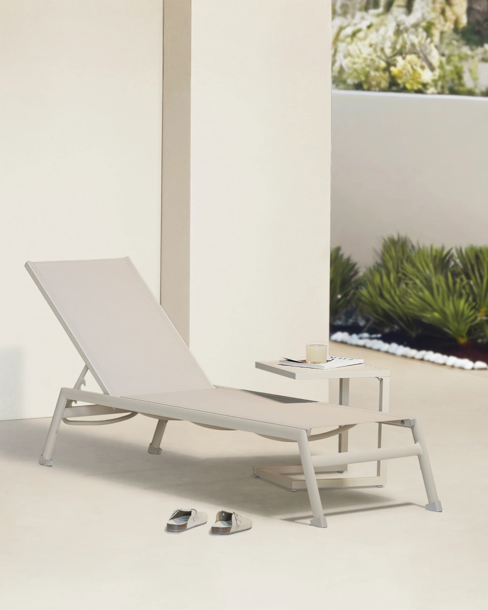 Pack de 2 chaises longues de jardin en aluminium beige - Maisons du Monde
