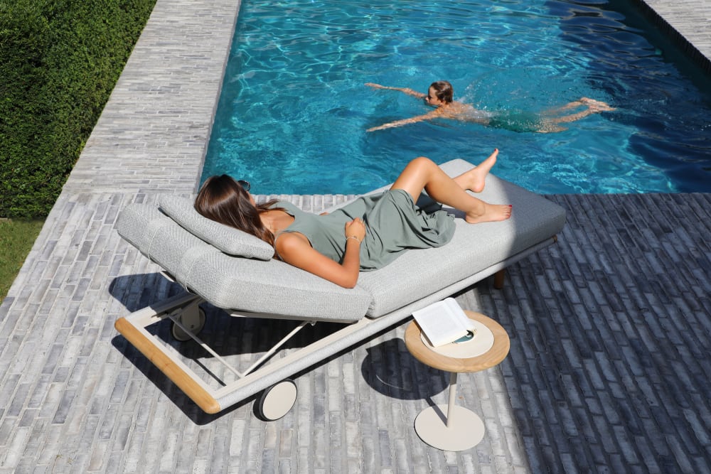 Bain de soleil jardin avec coussin en aluminium, corde et teck beige - Maisons du Monde