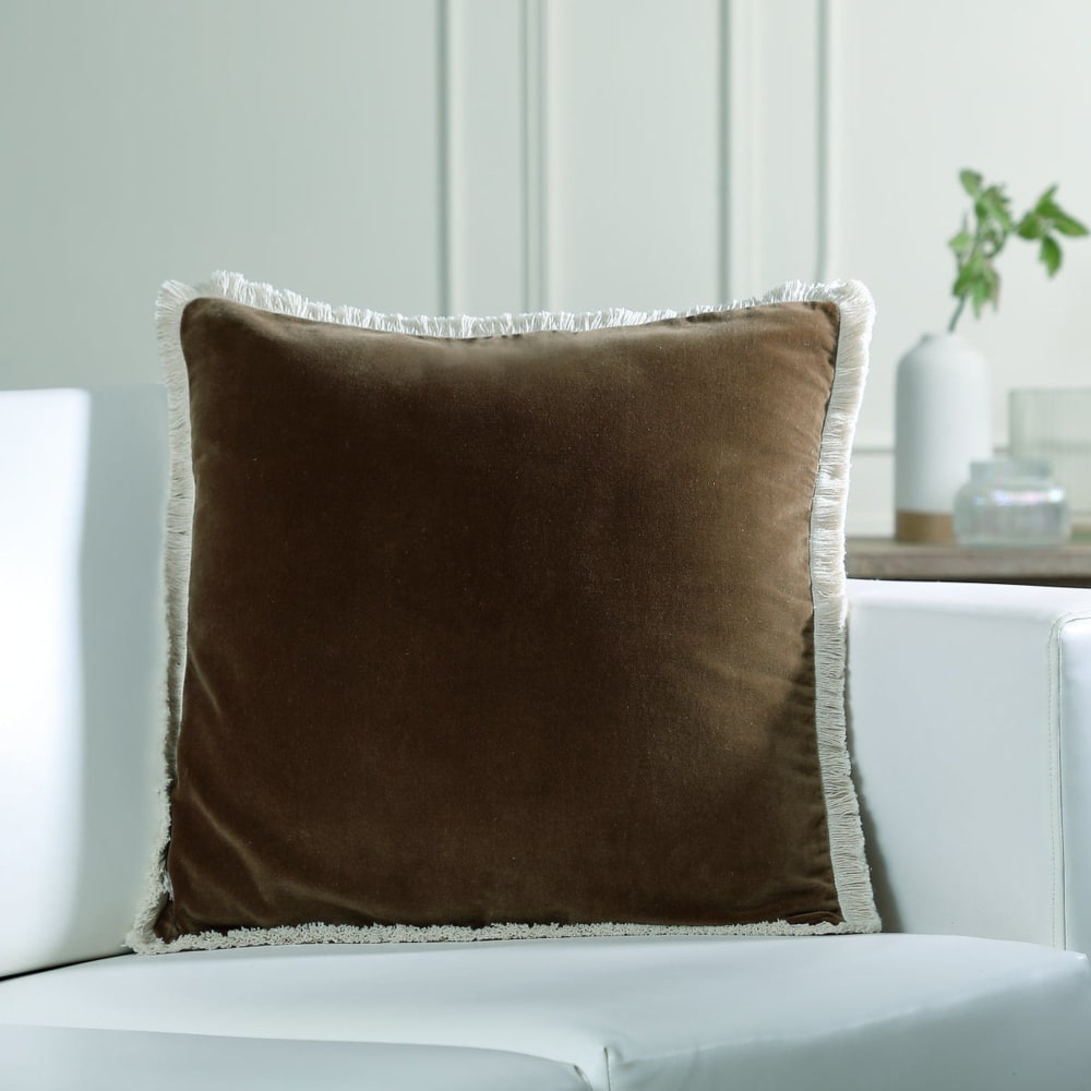 Coussin velours de coton 50x50 brun chêne - Maisons du Monde