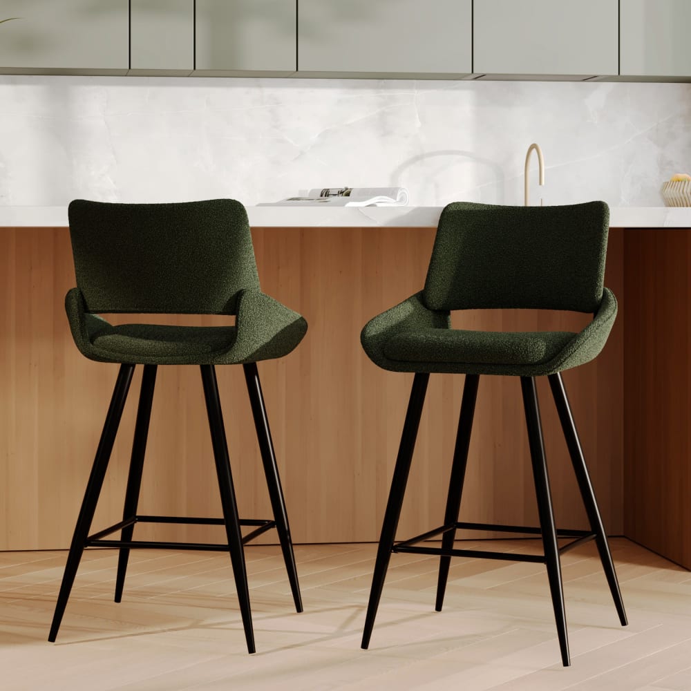 2er Set Stühle für Kücheninsel aus grünem Boucle-Stoff 66 cm -