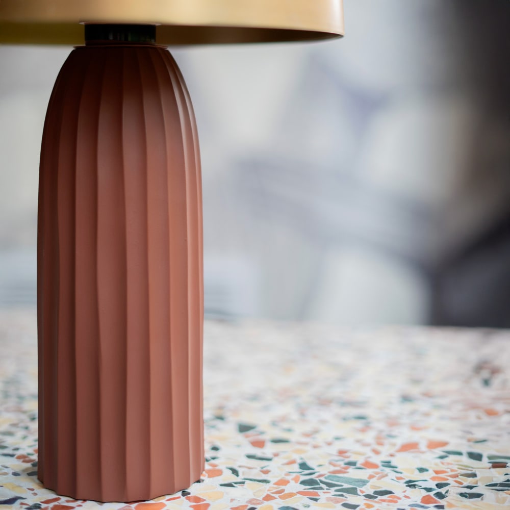 Lampe en métal terracotta et doré — vue 4