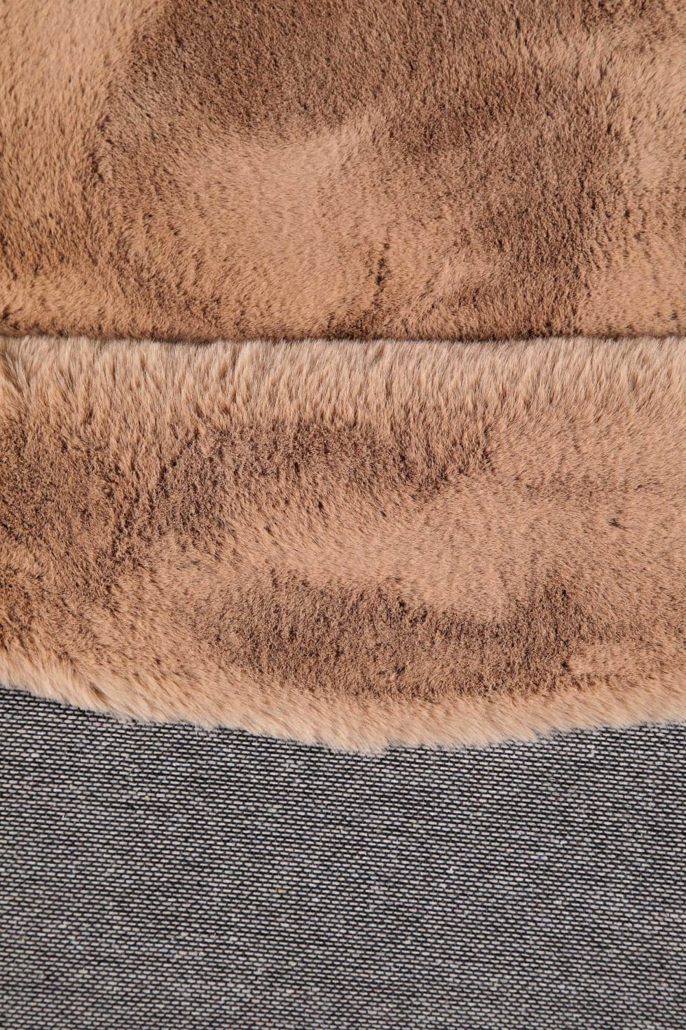 Tapis rond imitation fourrure lapin doux tufté rose poudré ⌀100 — vue 4