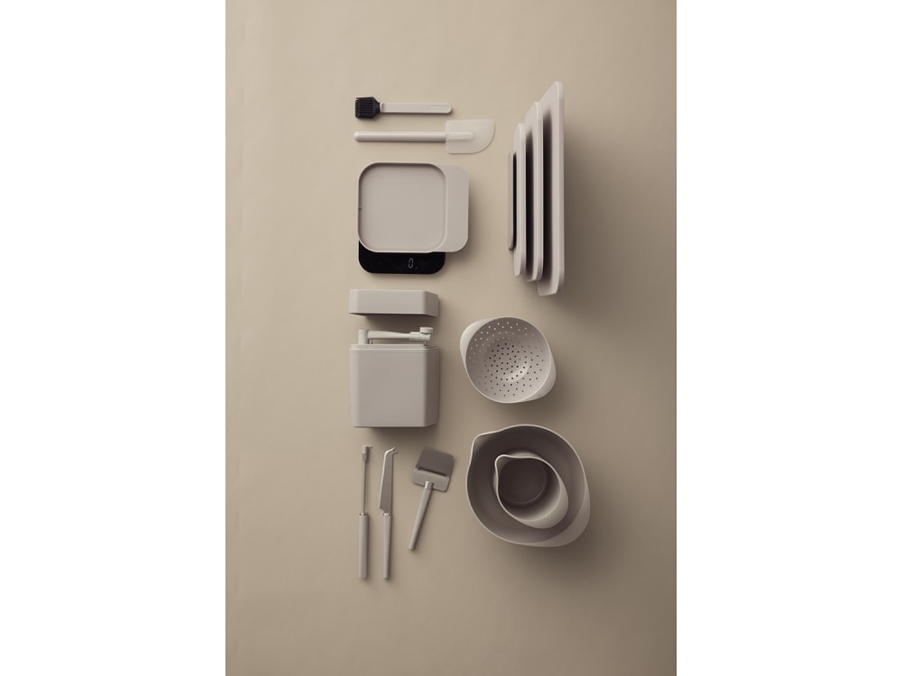 Planche à découper en polyéthylène 31 cm humus - Maisons du Monde