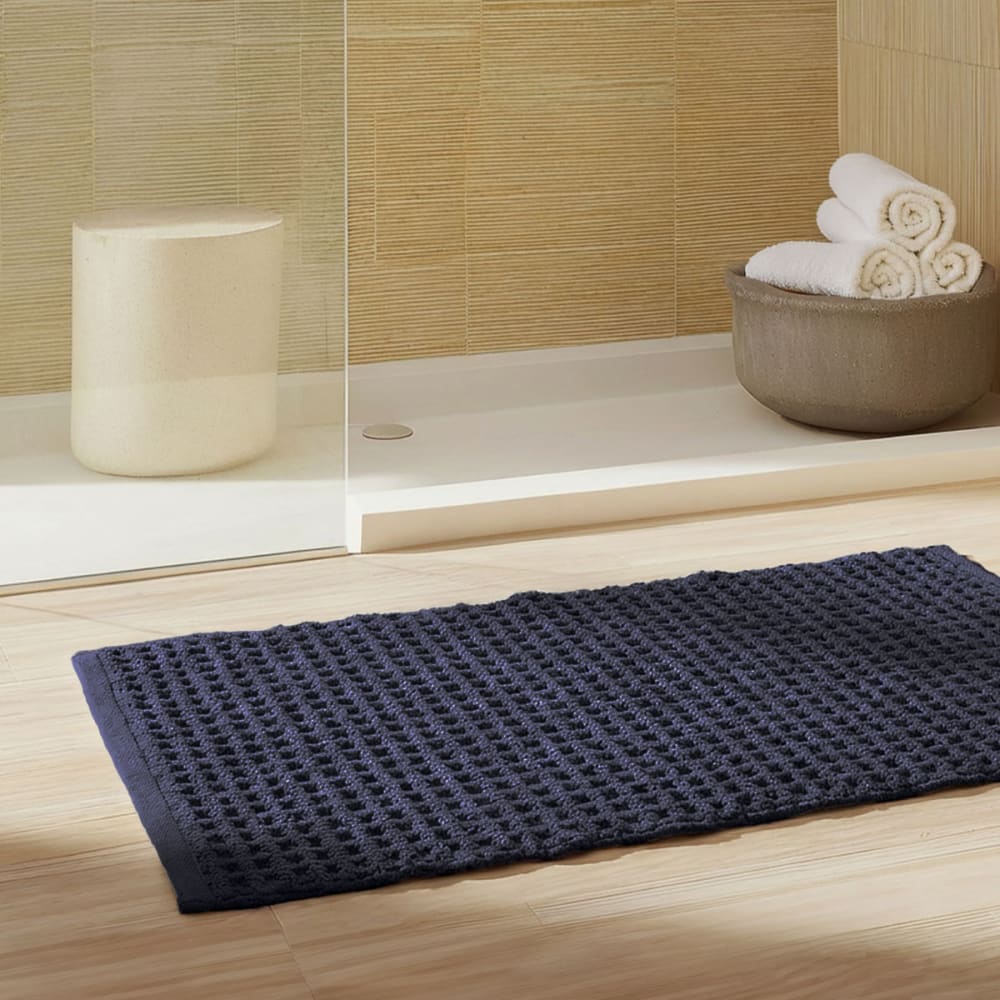Ttapis d'intérieur ou salle de bain en nid d' bleu nuit 120x170 cm - Maisons du Monde