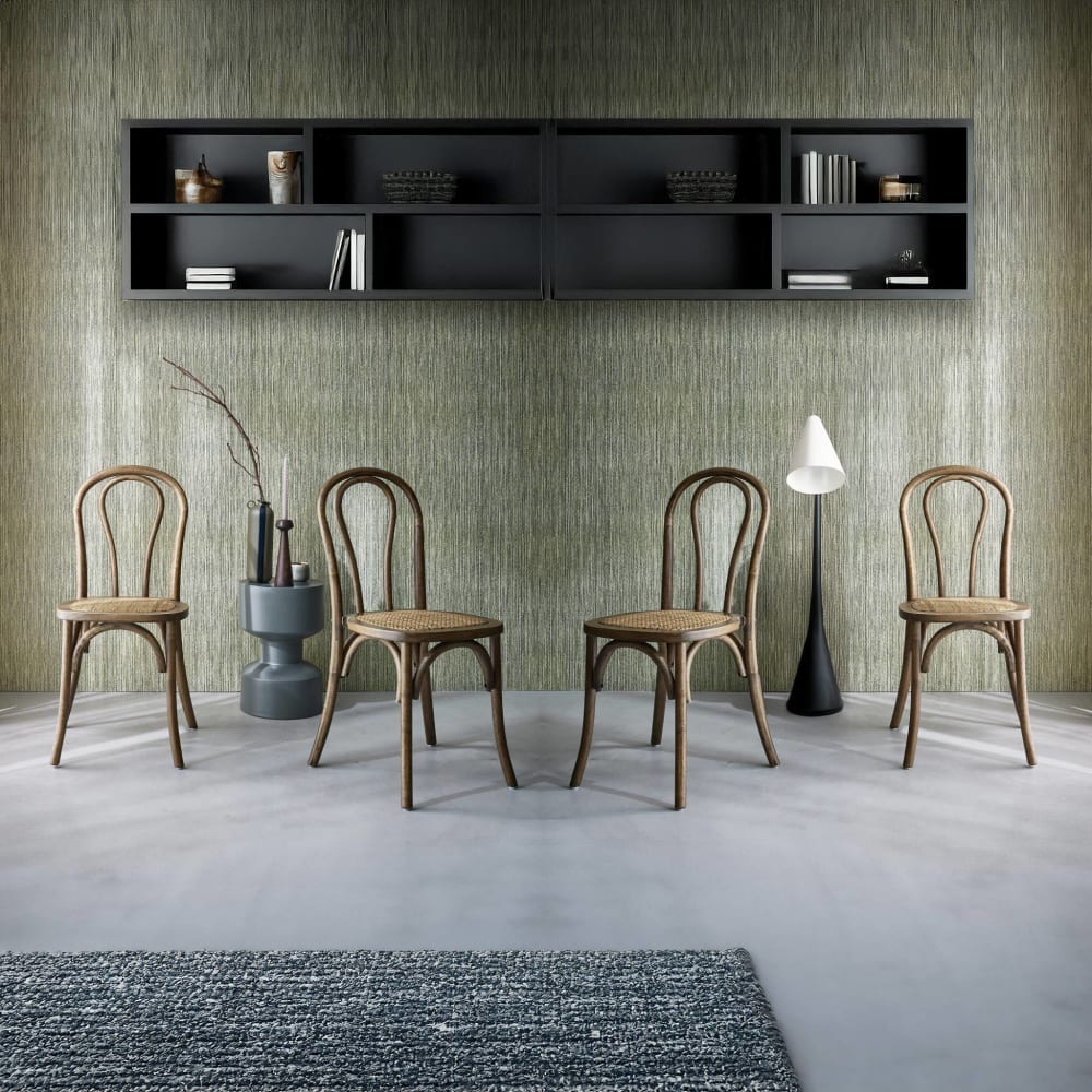 Lot de 4 chaises vintage en bois avec assise en rotin, marron vieilli