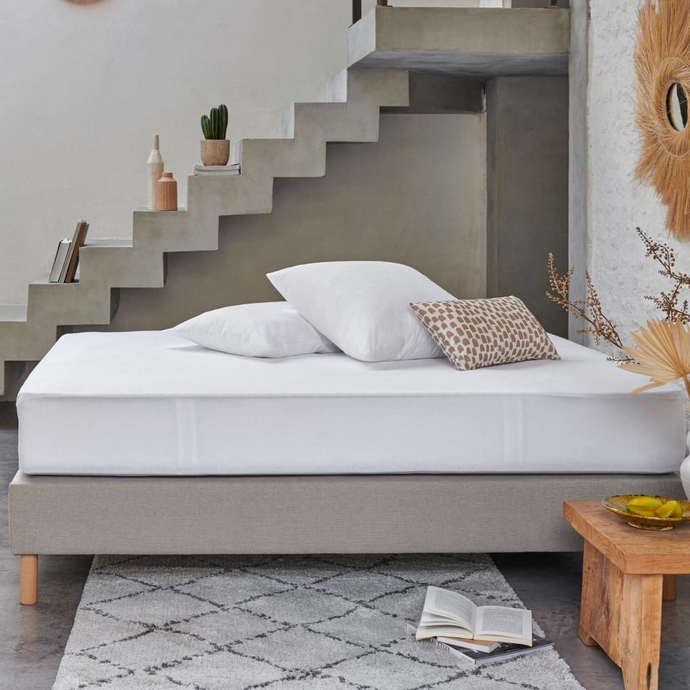 Protège-matelas imperméable en coton bouclette 160 x 200 cm - Maisons du Monde