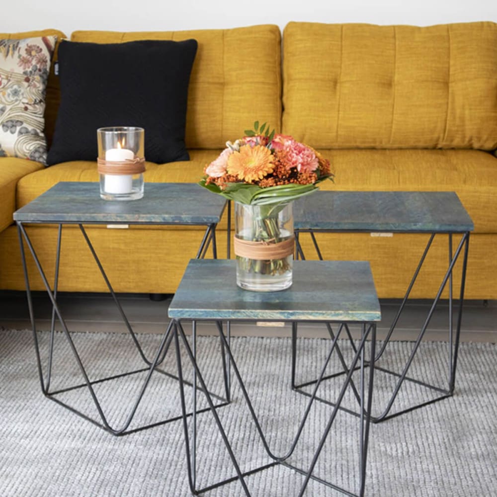 Lot de 3 tables basses acier et effet marbre bleu - Maisons du Monde