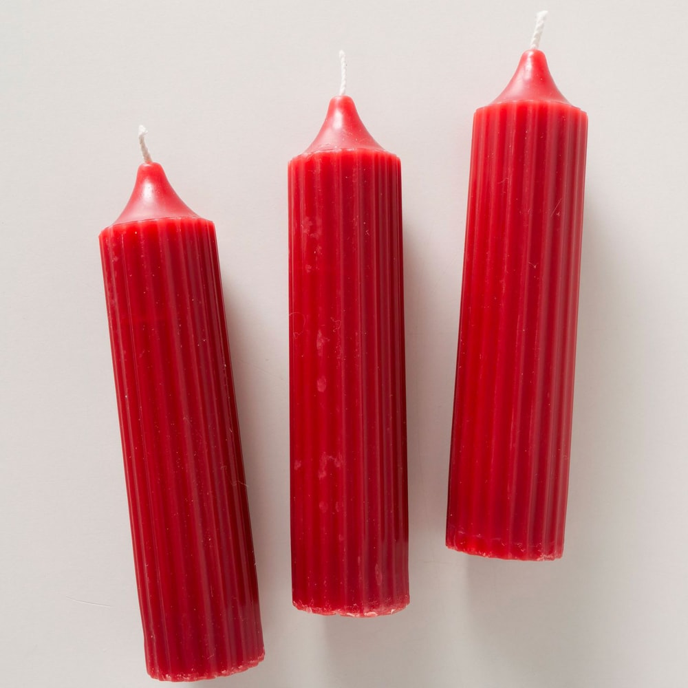 Set de 3 bougies rondes rouges 3.5x3.5x15cm - Maisons du Monde