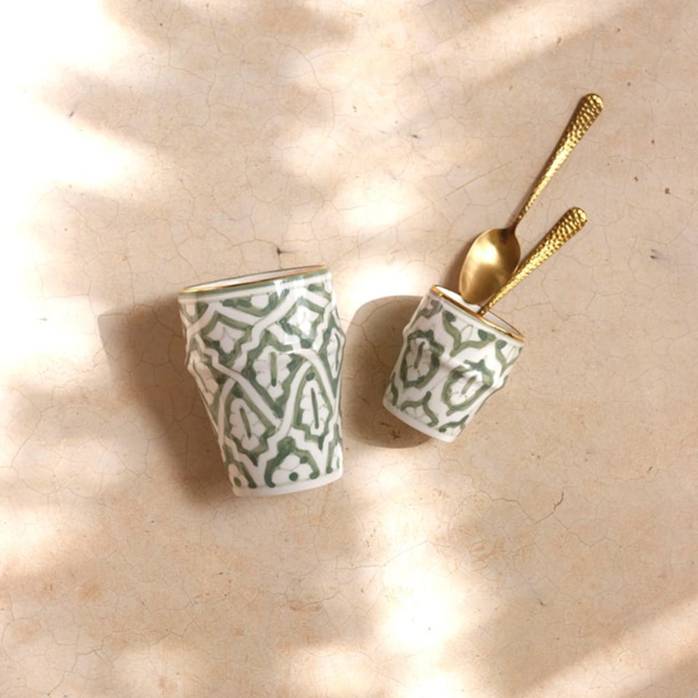 Moyenne tasse en céramique vert doré - Maisons du Monde