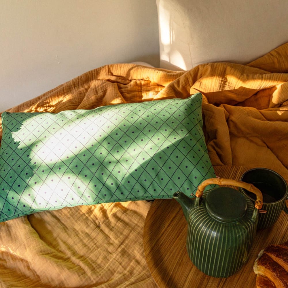 Housse de coussin motif graphique vert 30x50 cm - Maisons du Monde